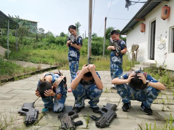 把你们打趴下了，哈哈