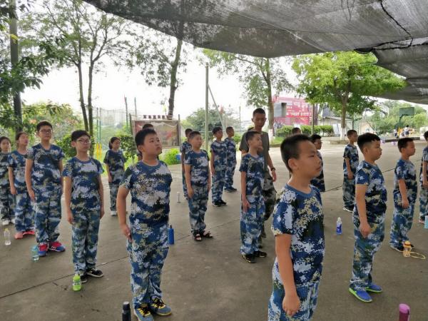 军姿练习
