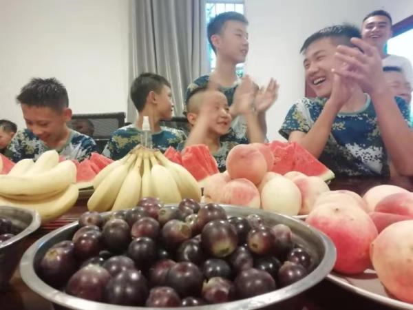 愉快的你我他