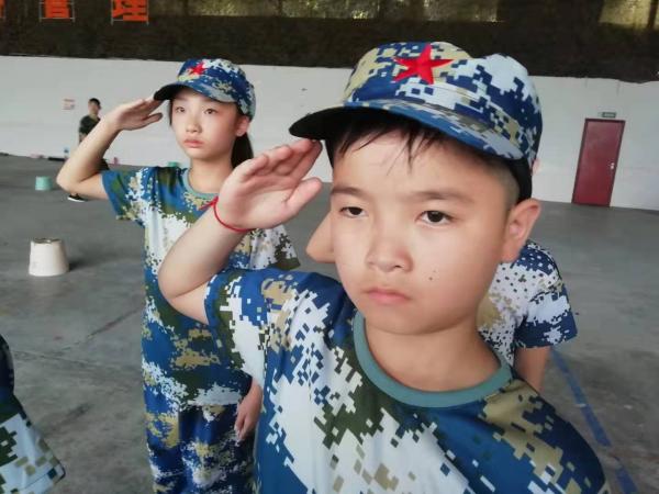 男子汉流血流汗不流泪