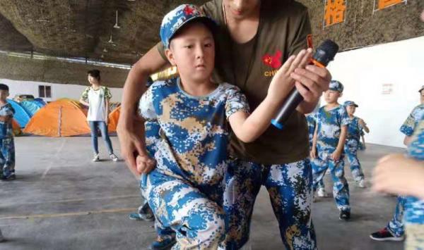 教官指导教学